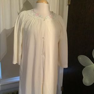 Shadow line vintage beautiful nightgown and yoke coat